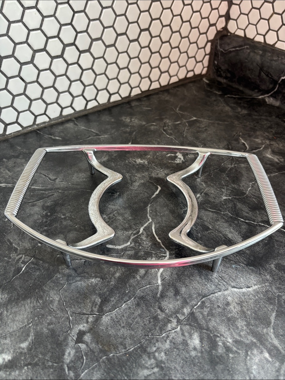 Corning Ware Chrome Metal Trivet with Curved Support Arms